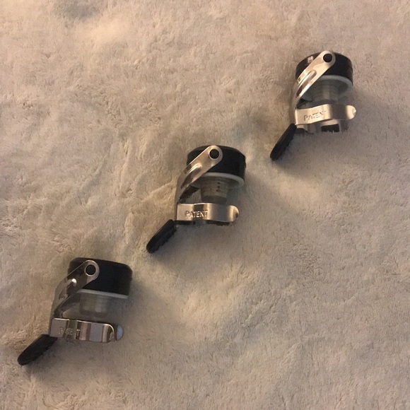 Universal Wine & Champagne Bottle Stopper Bundle - Picture 7 of 8